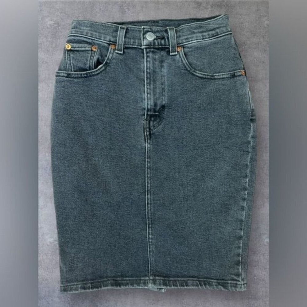 Levi's Premium Women's Denim Skirt